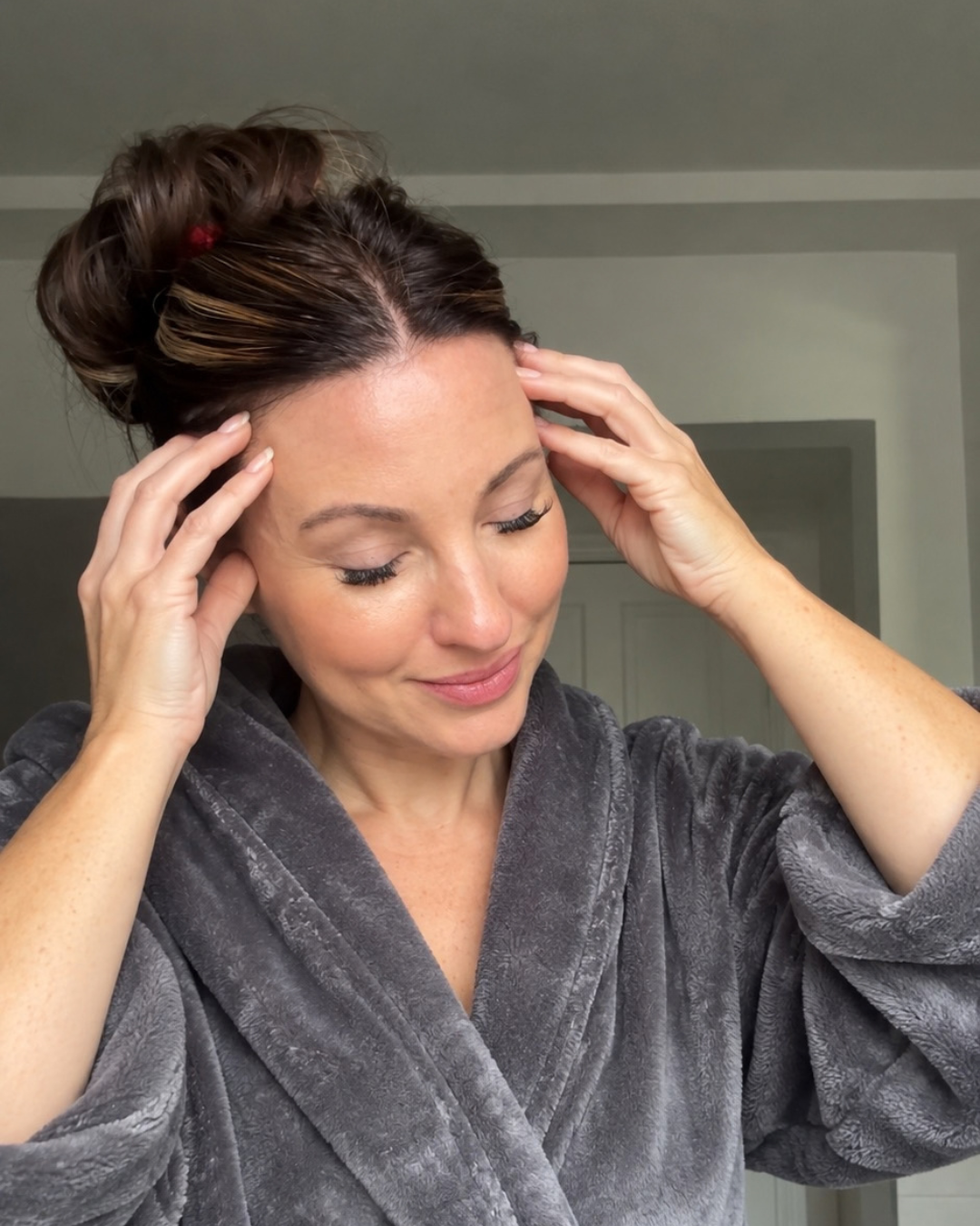 Why your scalp feels tight (and how to fix it naturally)